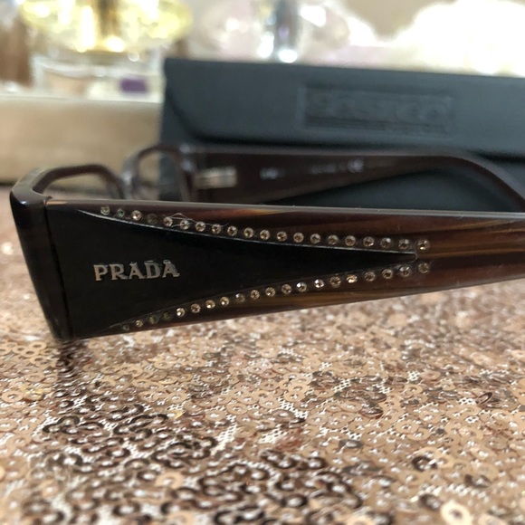 Prada Frames - Picture 6 of 7
